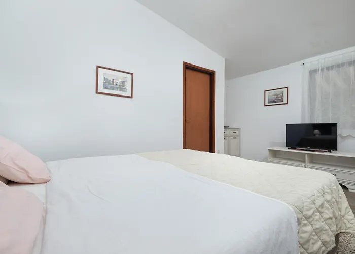 St. Becic Apartamento *